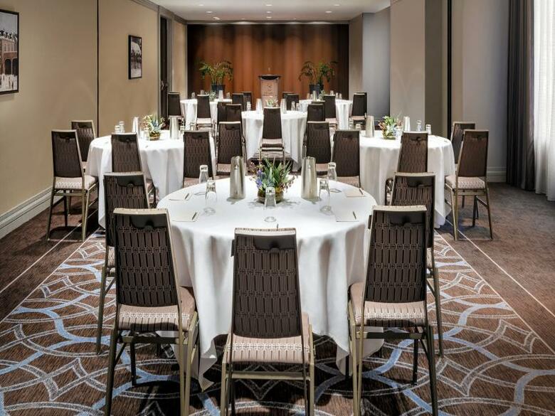 Hotel Le Centre Sheraton Montreal
