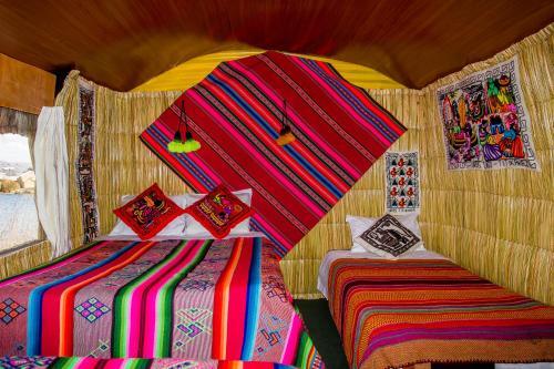 Uros Sol Y Luna Lodge