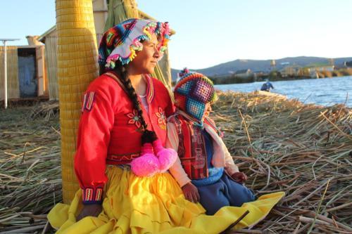 Uros Sol Y Luna Lodge