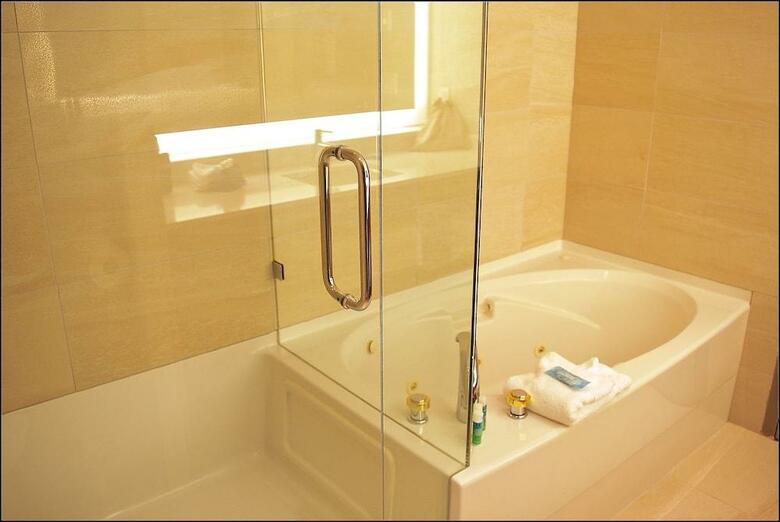 Hotel Holiday Inn Express Vancouver Airport