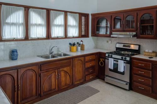 Luxury Villas At Sea Horse Ranch