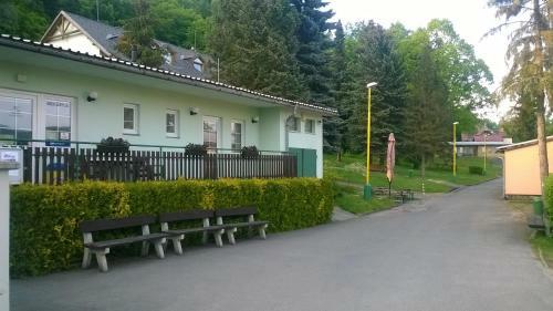 Hotel Holiday Resort Losinka