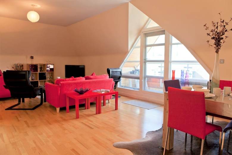Toothbrush Apartments - Central Ipswich