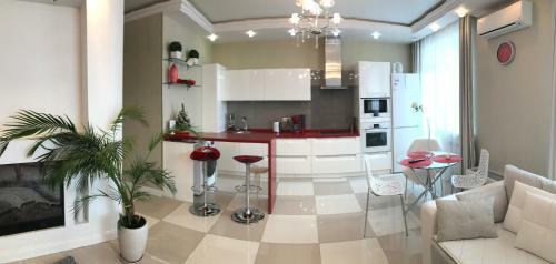 Apartments On Leonova