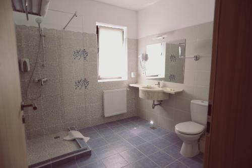 C&c Residence Hotel