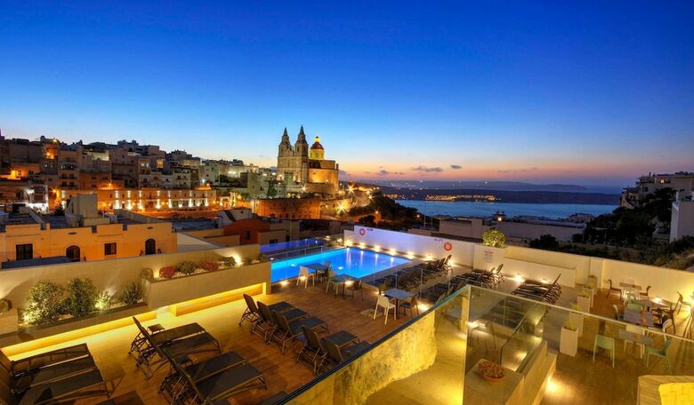 Hotel Pergola Club
