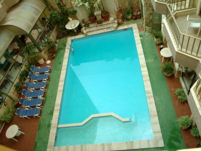 Alexandra Hotel