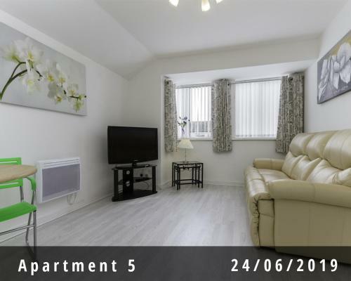 Jade Apartments (south Shore)