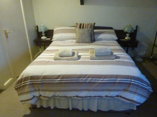 Hostal The Horseshoes Bed & Breakfast