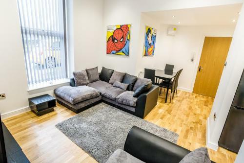 Apollo House