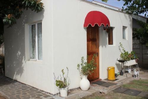 Hostal Heila & Glen's Cottage
