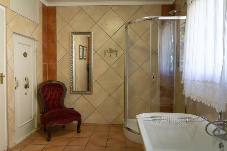 Bed & Breakfast Mistique Waters Self Catering
