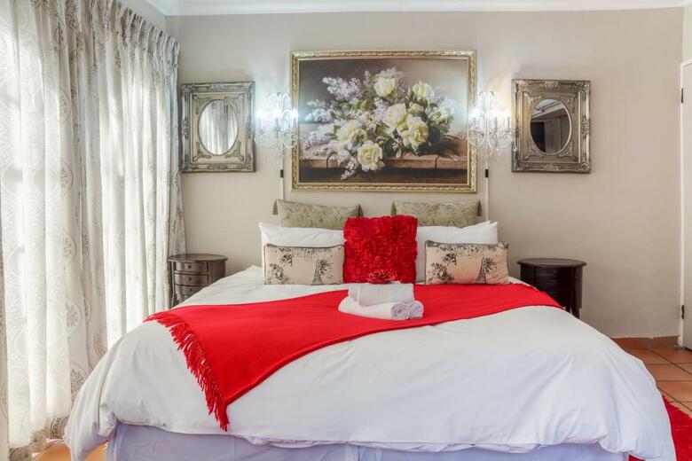 Bed & Breakfast Mistique Waters Self Catering