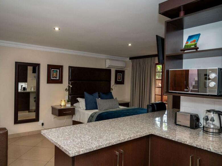 Hostal Casa Albergo Guest House
