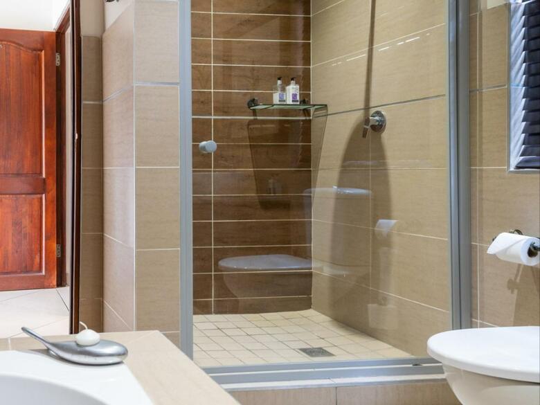 Hostal Casa Albergo Guest House