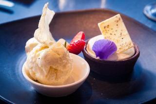 Hotel Outrigger Twin Towns Resort