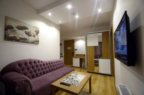 Hotel Devin Otel