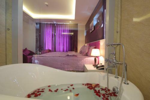 Hotel Royal Huy Da Nang