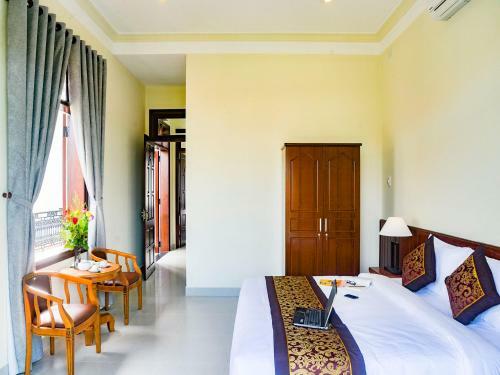 Hotel Redrose Villa