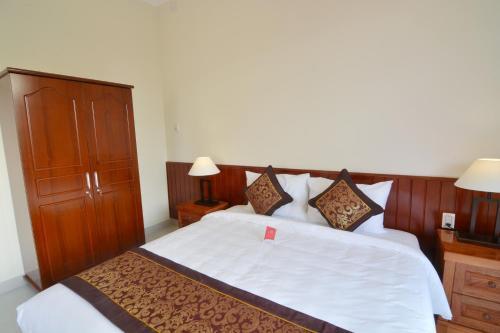 Hotel Redrose Villa