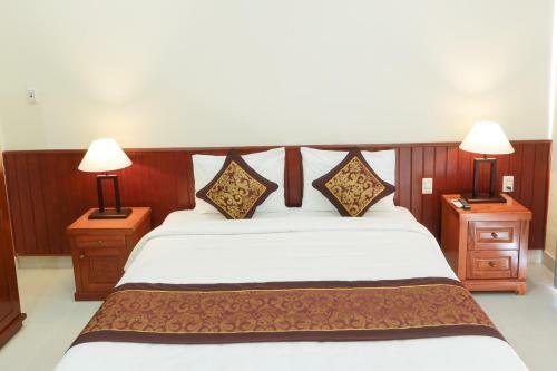 Hotel Redrose Villa