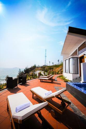 Hotel Aurora Villas And Resort