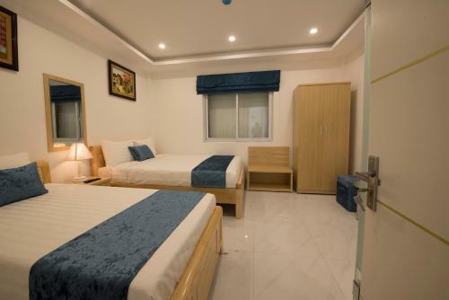 Ha Noi Holiday Center Hotel