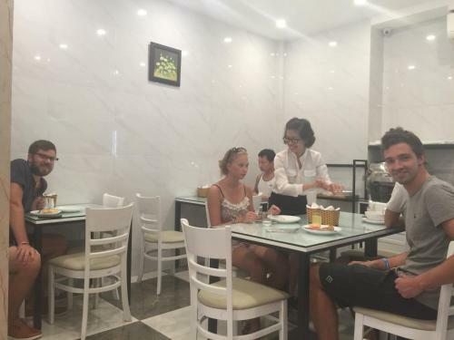 Ha Noi Holiday Center Hotel
