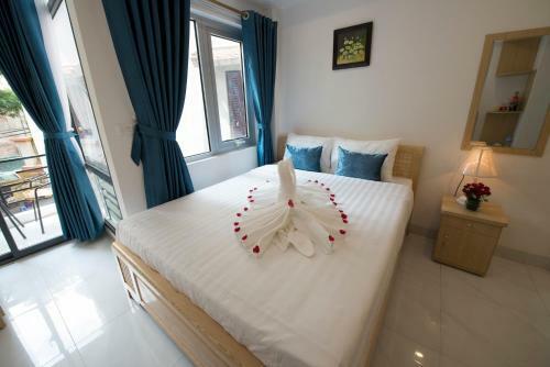 Ha Noi Holiday Center Hotel