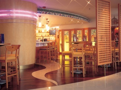 Hotel Harbour Plaza Resort City