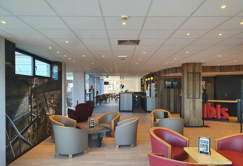 Hotel Ibis Mons Centre Gare