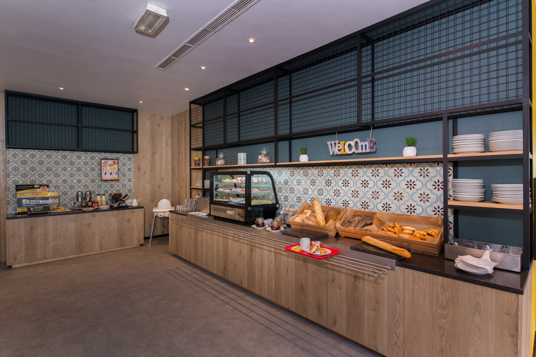 Hotel Ibis Mons Centre Gare