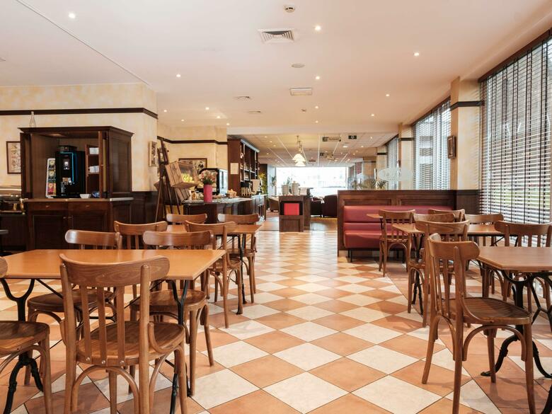 Hotel Ibis Mons Centre Gare