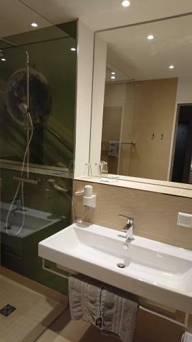 Adesso Hotel G�ttingen - Pay At Property On Arrival