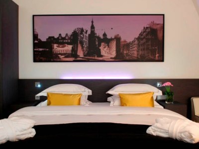 The Park Hotel (hh)