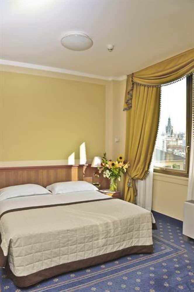 Hotel Lloyd