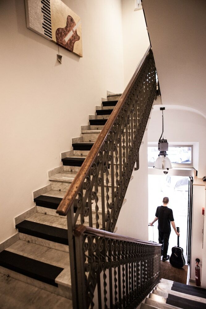 Hotel Franklin Feel The Sound