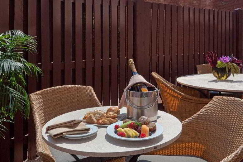 Hotel Crowne Plaza Boston Natick