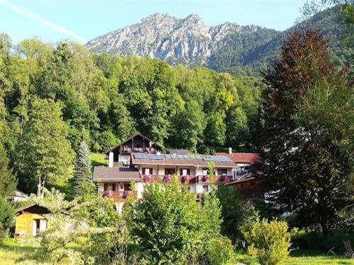 Hostal G�stehaus Quellenhof