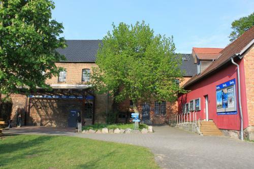Basiskulturfabrik �ko-hotel