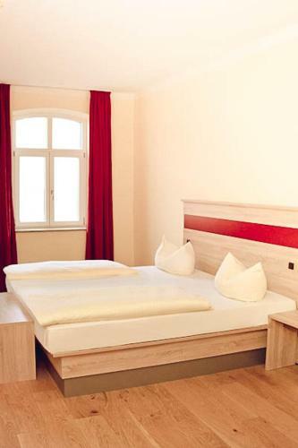Hotel-gasthof Fl�tzinger Br�u