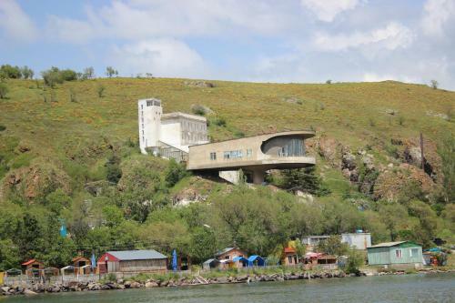 Albergue Sevan Writers House