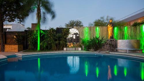 Onas Hostel & Suites