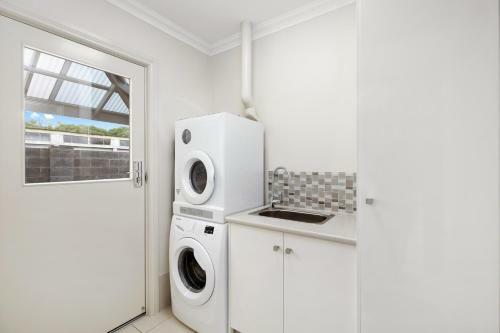 City Two Apartment