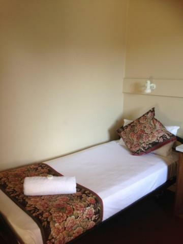 Motel Hotel Beach House Nambour