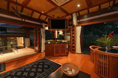 Villa 3 Far Pavillions - Luxury Holiday Villa