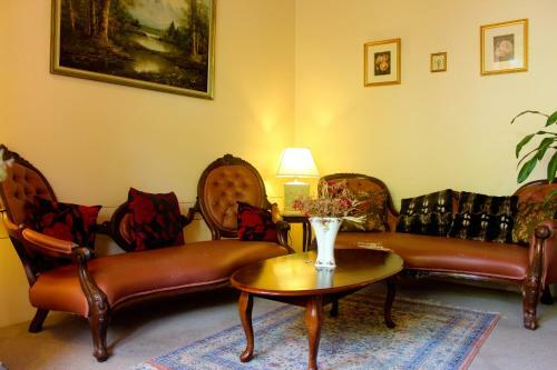 Hostal Hotel Avonleigh