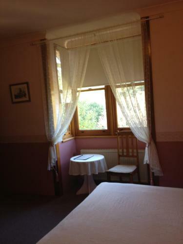 Hostal Hotel Avonleigh