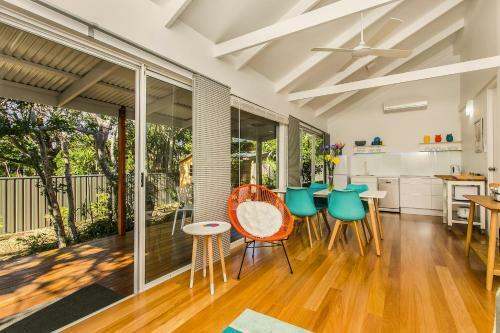 Kookaburra Beach Cottage On Tallow