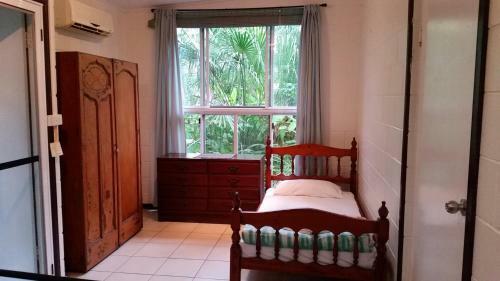 Shambhala Retreat Magnetic Island Cottages